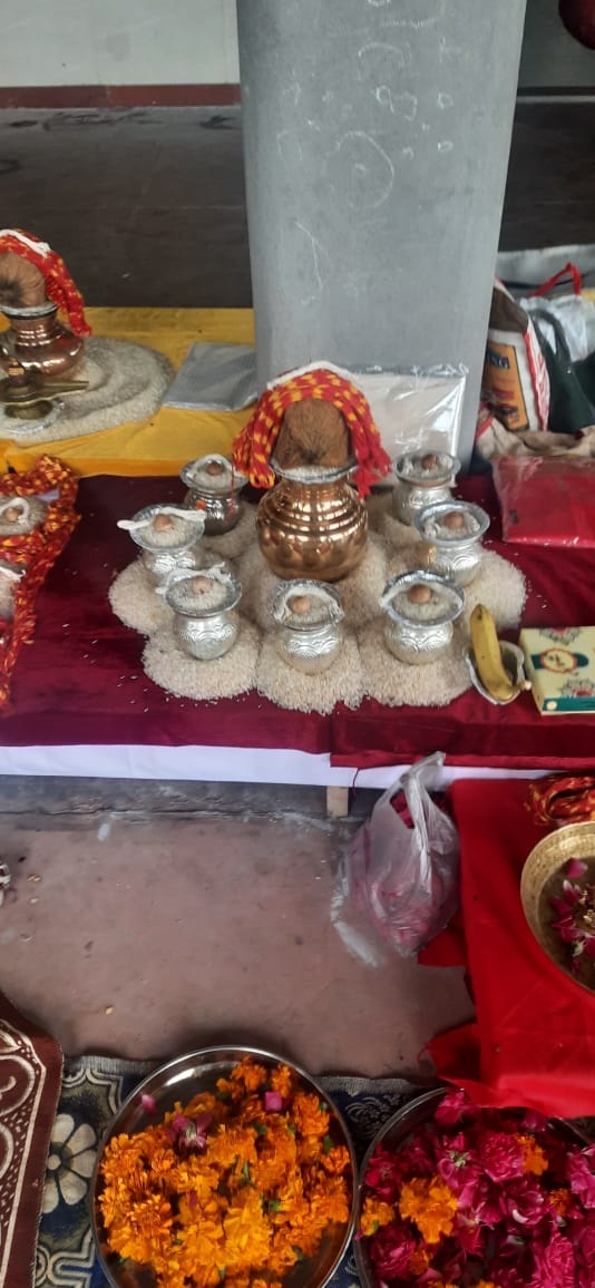 Navagraha kalash setup